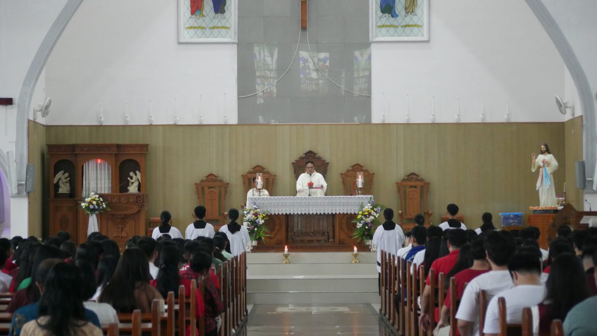 Ad Multos Annos In Christo, Sambut Tahun 2026 dengan Iman, SMA Santo Yosef Pangkalpinang dan SMP Santa Theresia Gelar Misa Syukur Natal Bersama