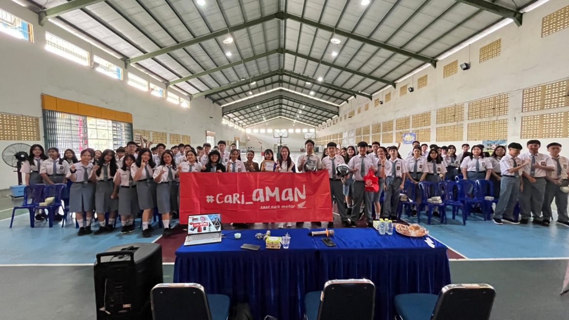 Tanamkan Budaya Aman Berkendara Sejak Dini, SMA Santo Yosef Pangkalpinang dan Honda Babel Hadirkan Safety Riding Education