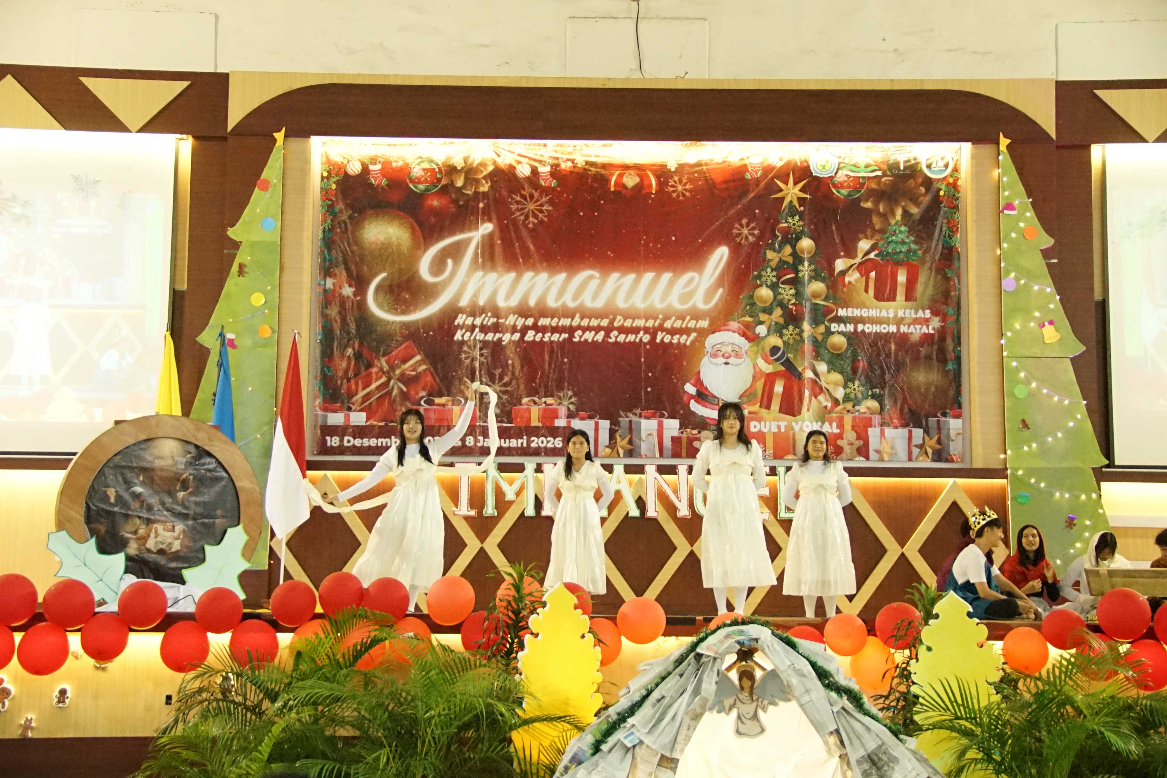 Deo Gratias, “Immanuel” : Semangat Natal SMA Santo Yosef Pangkalpinang Bawa Pesan Damai untuk Keluarga Besar