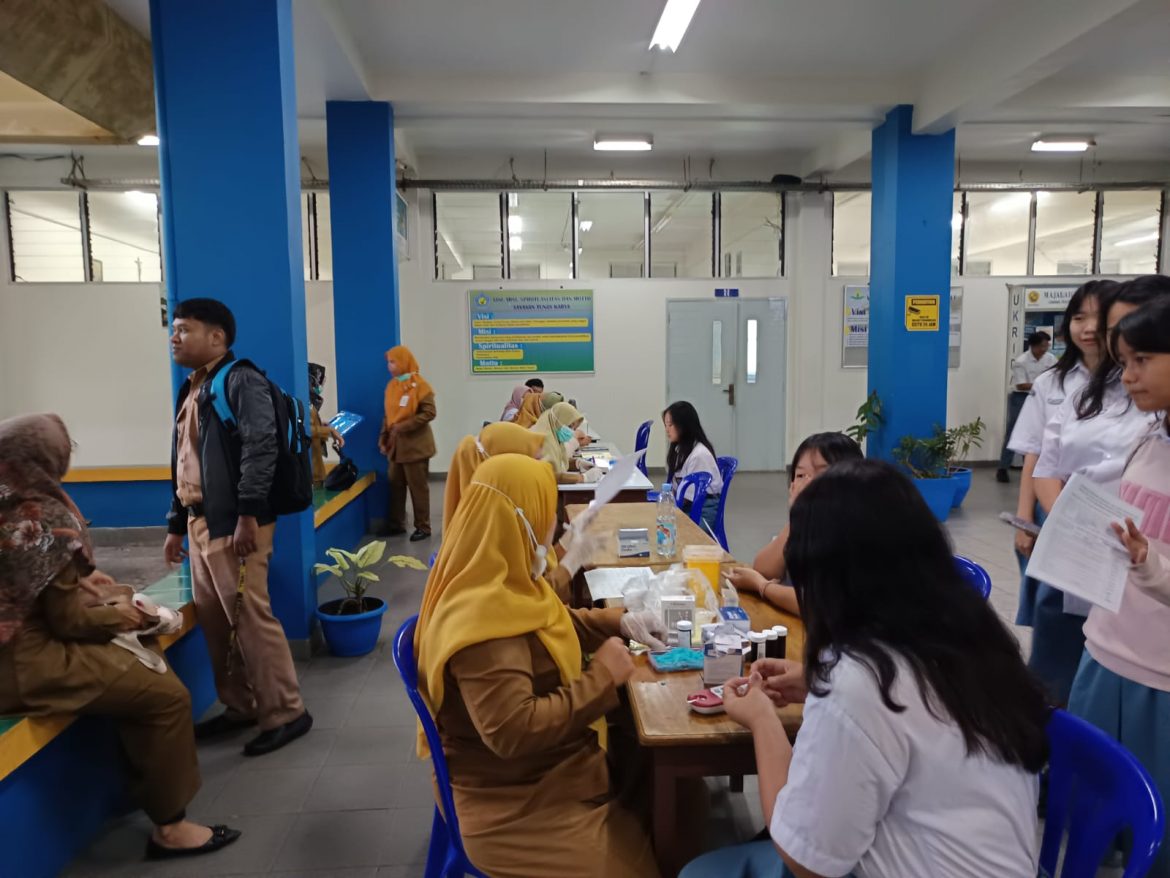 Deteksi Dini Demi Generasi Sehat: SMA Santo Yosef Pangkalpinang Gelar Skrining Kesehatan Bersama Puskesmas Melintang