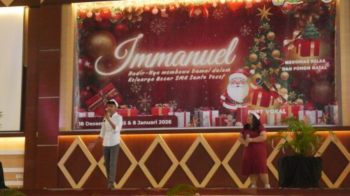 “Spreading Christmas Joy Through Creativity” – Kreativitas dan Kebersamaan Warnai Perlombaan Natal SMA Santo Yosef Pangkalpinang